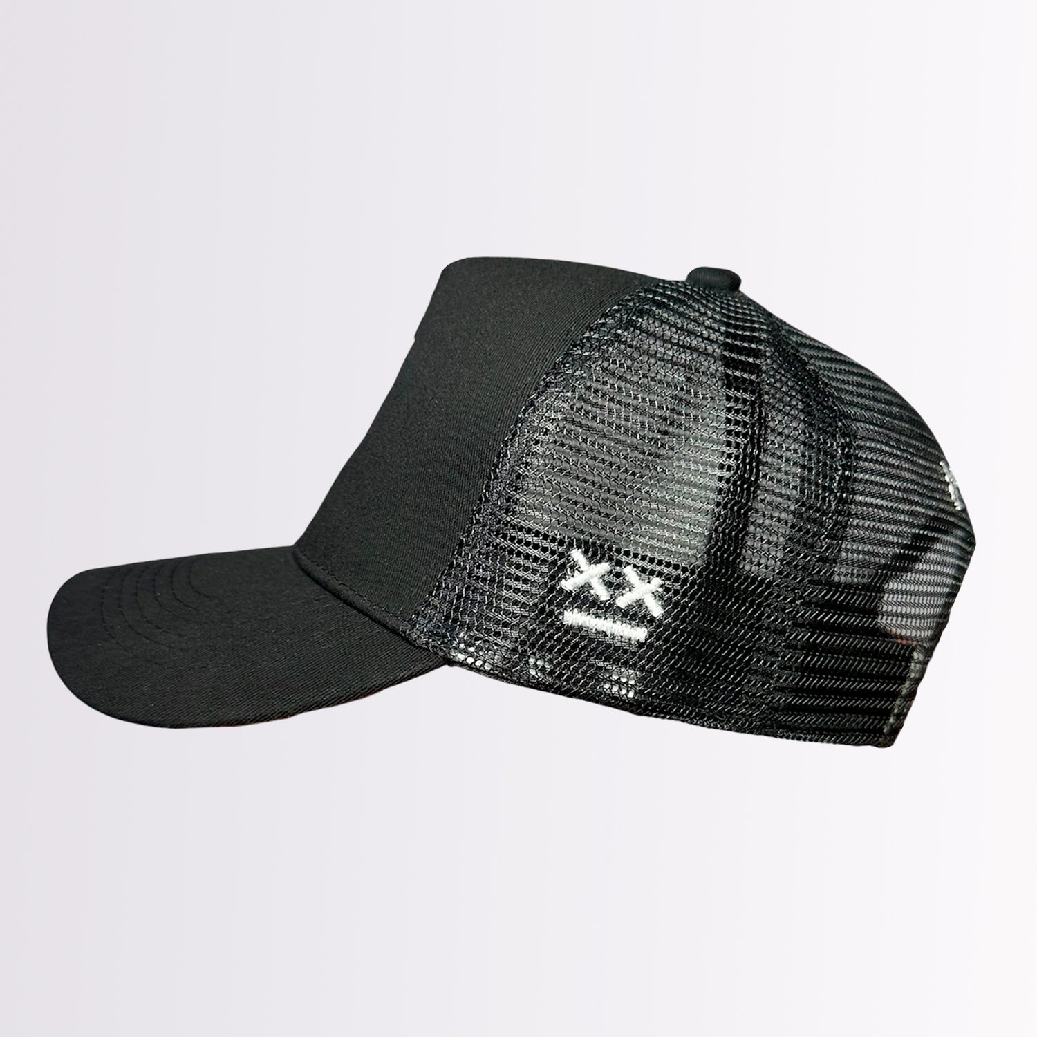 BASIC BLACK CAP COCONIXXE