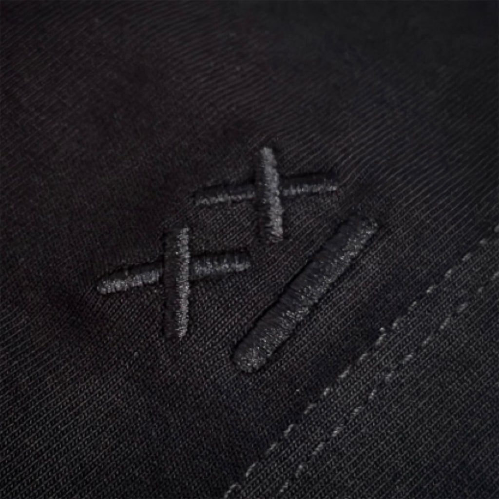 CAMISETA OVERSIZE NEGRA CN